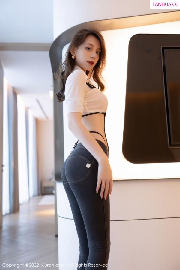 言沫  [XiuRen]高清写真图 2022.01.06 No.4427 言沫第2张图片
